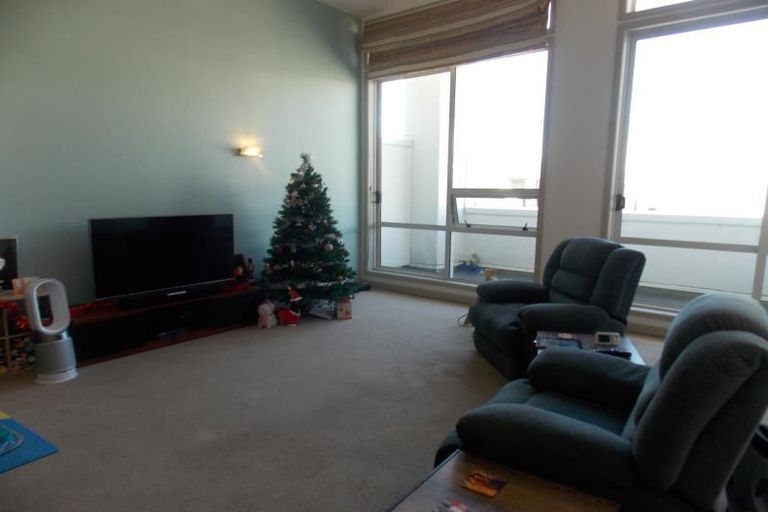 Photo of property in Stadium Garden Flats, 118/107 Thorndon Quay, Pipitea, Wellington, 6011