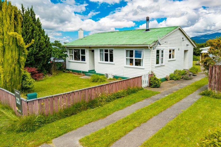 Photo of property in 12 Grey Street, Motueka, 7120