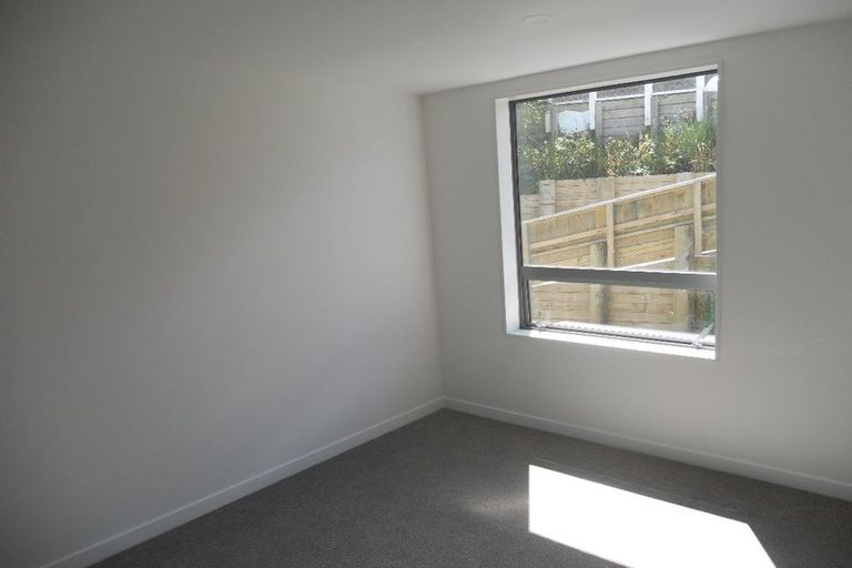 Photo of property in 2/7 Handyside Street, Tawa, Wellington, 5028