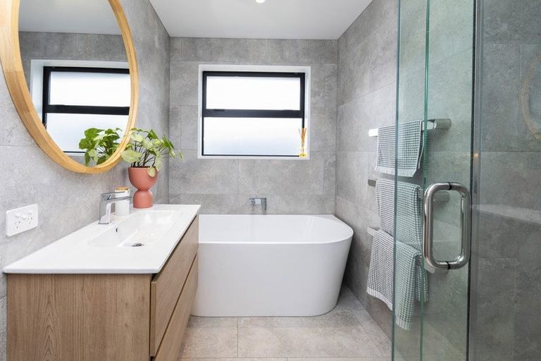 Photo of property in 7 Winning Post Place, Halswell, Christchurch, 8025