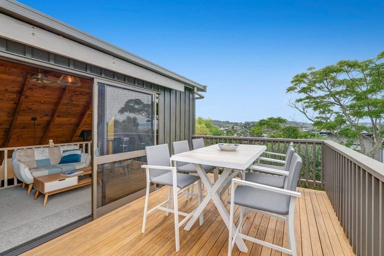 Photo of property in 22b Stanmore Bay Road, Stanmore Bay, Whangaparaoa, 0932