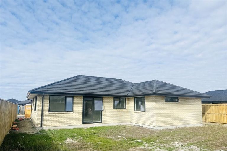 Photo of property in 11 Herridge Street, Woodend, 7691