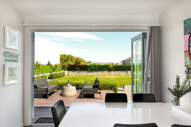 Photo of property in 55 Thompson Road, Twyford, Hastings, 4175