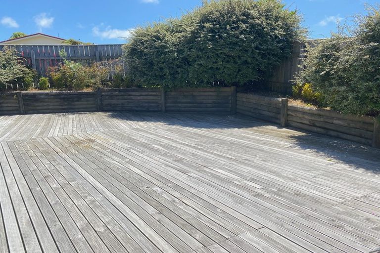 Photo of property in 47 Guadeloupe Crescent, Grenada Village, Wellington, 6037