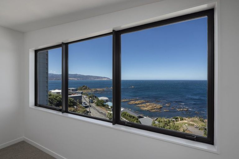 Photo of property in 1/52 High Street, Island Bay, Wellington, 6023