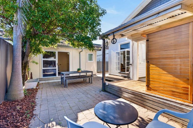 Photo of property in 6 Outram Street, Ahuriri, Napier, 4110