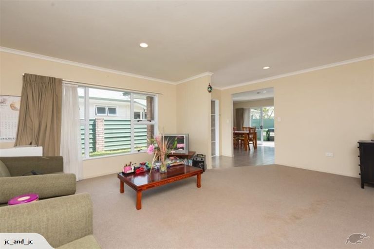Photo of property in 61c Queen Road, Bellevue, Tauranga, 3110
