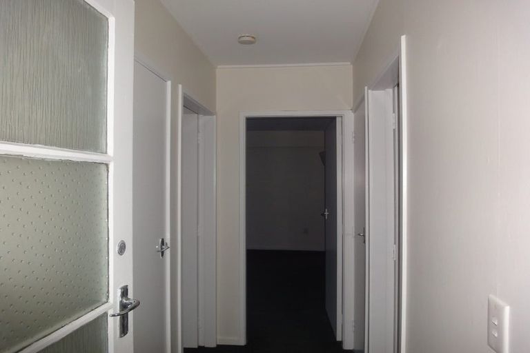 Photo of property in 31 Robertson Street, Island Bay, Wellington, 6023