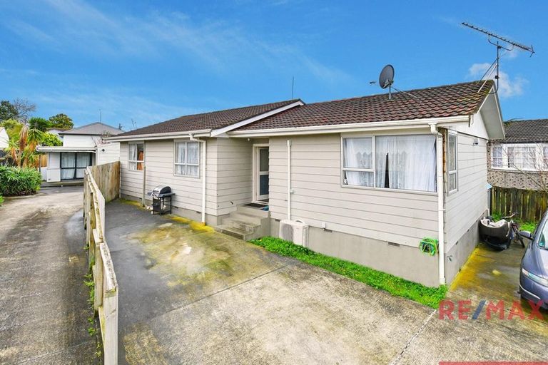 Photo of property in 16 Gambare Place, Wattle Downs, Auckland, 2103