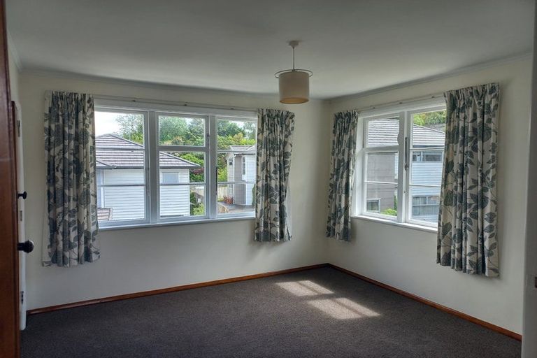 Photo of property in 48 Banbury Crescent, Fairfield, Hamilton, 3214