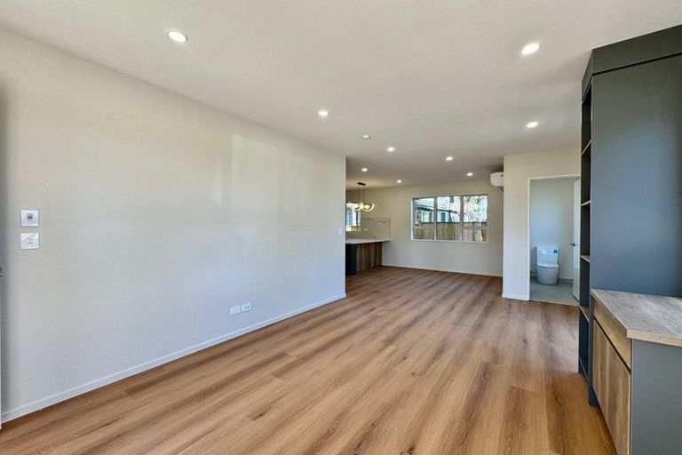 Photo of property in 118 Pigeon Mountain Road, Half Moon Bay, Auckland, 2012
