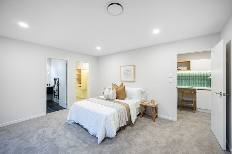 Photo of property in 15 Kumukumu Road, Long Bay, Auckland, 0630