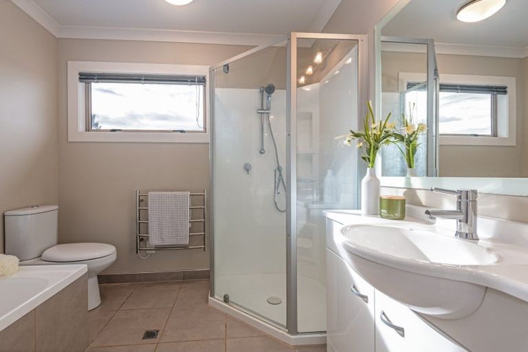 Photo of property in 31a Puriri Terrace, Roslyn, Palmerston North, 4414