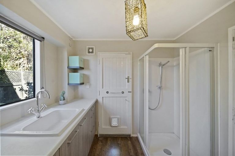 Photo of property in 1/15 Billabong Place, Botany Downs, Auckland, 2010