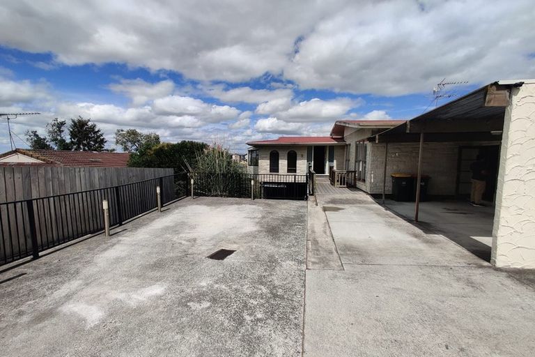 Photo of property in 31 Leaver Place, Weymouth, Auckland, 2103