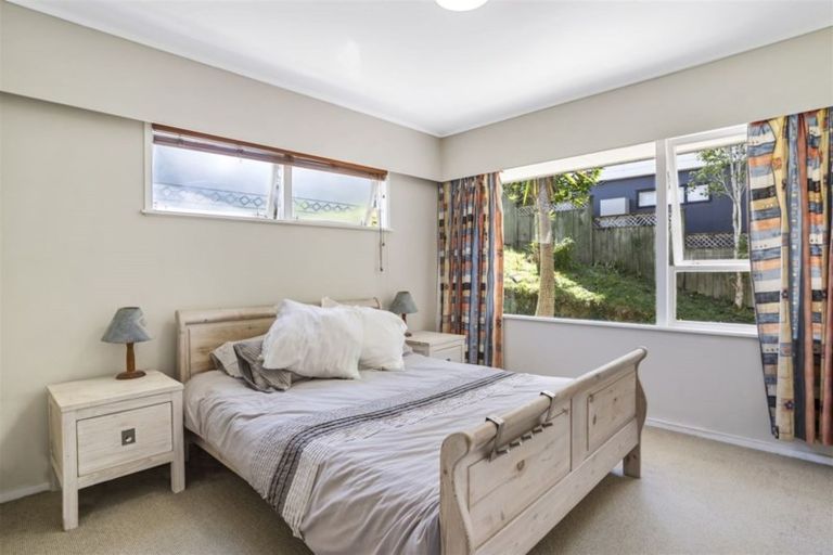 Photo of property in 4 Dunraven Place, Torbay, Auckland, 0630