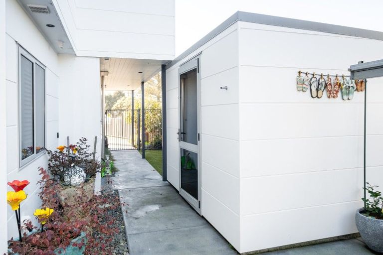 Photo of property in 17 Ferguson Avenue, Westshore, Napier, 4110