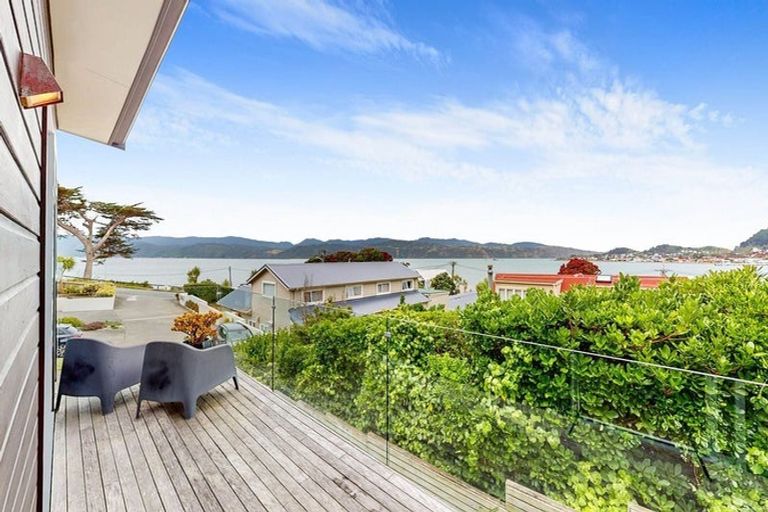 Photo of property in 98 Awa Road, Seatoun, Wellington, 6022