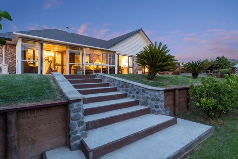 Photo of property in 7 Olive Close, Omokoroa, 3114