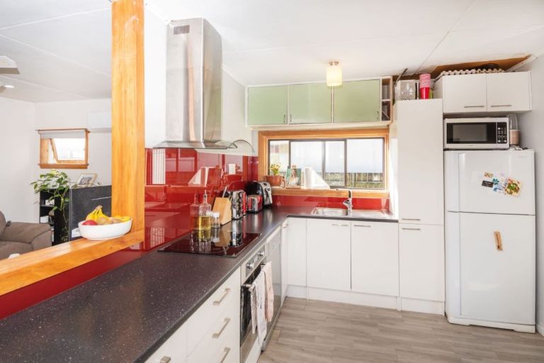 Photo of property in 56 Chalmers Road, Elgin, Gisborne, 4010