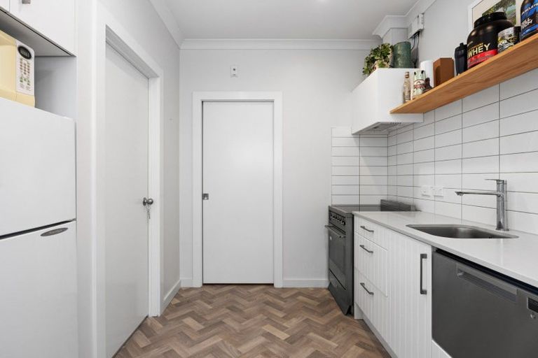 Photo of property in Mclean Towers, 2h/3 Shakespeare Road, Napier South, Napier, 4110