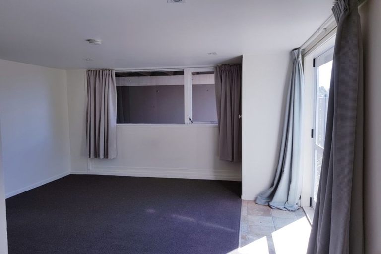 Photo of property in 1/45 Velma Road, Hillcrest, Auckland, 0627