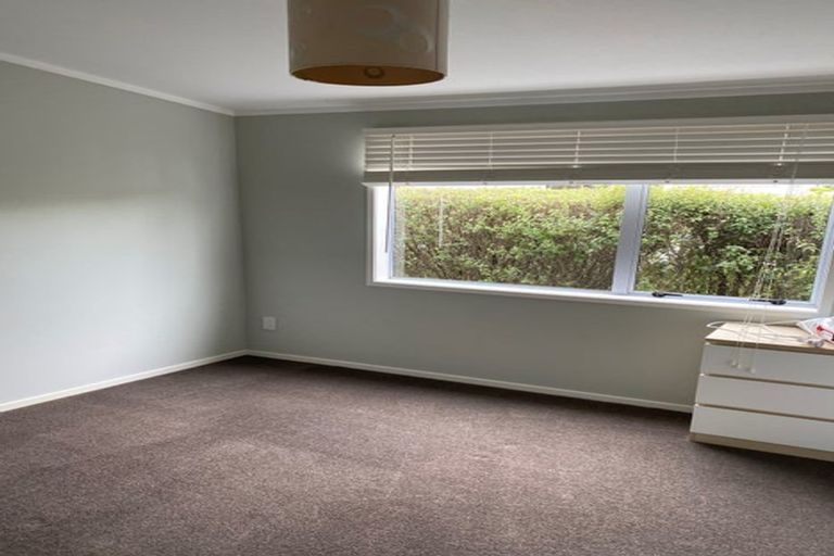 Photo of property in 4 Wharf Road, Te Atatu Peninsula, Auckland, 0610