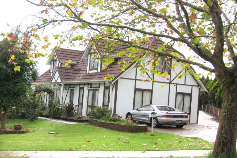 Photo of property in 66b Kurnell Drive, Botany Downs, Auckland, 2010