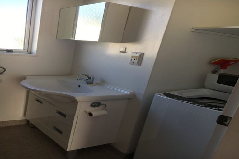 Photo of property in 6/74 Freyberg Street, Lyall Bay, Wellington, 6022