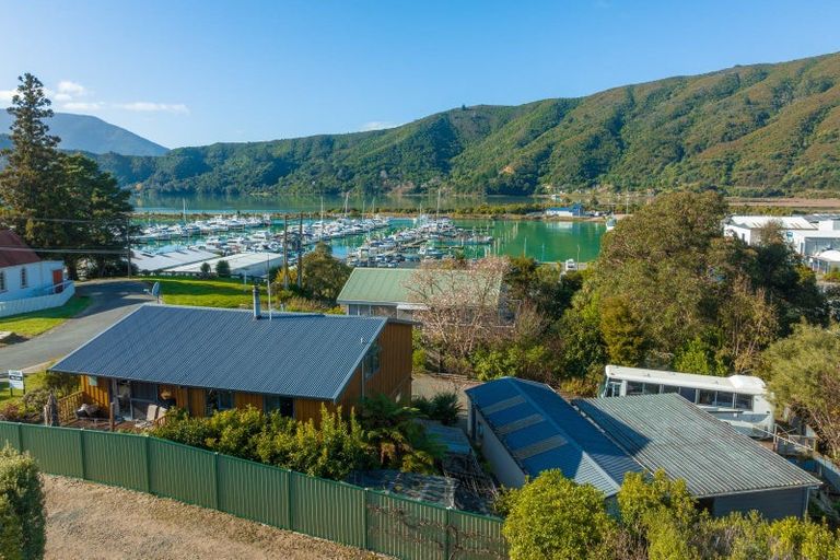 Photo of property in 27 Lawrence Street, Havelock, 7100