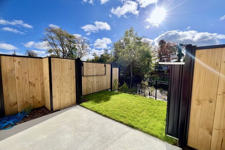 Photo of property in 3/4 Matata Place, Dallington, Christchurch, 8061