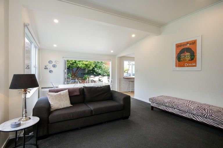 Photo of property in 114 Highgate, Roslyn, Dunedin, 9010