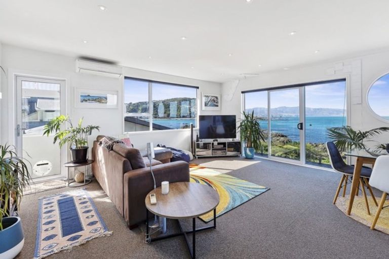 Photo of property in 138 Owhiro Bay Parade, Owhiro Bay, Wellington, 6023