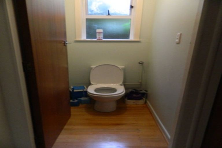 Photo of property in 54 Delhi Crescent, Khandallah, Wellington, 6035