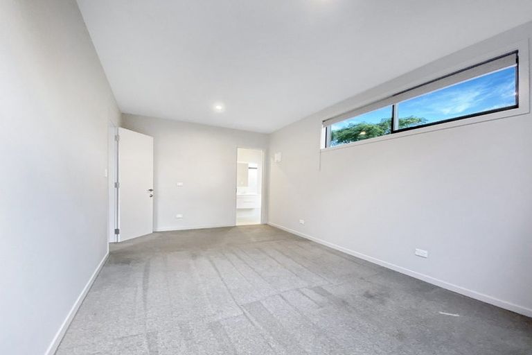 Photo of property in 2/22 Pascal Street, Palmerston North, 4410