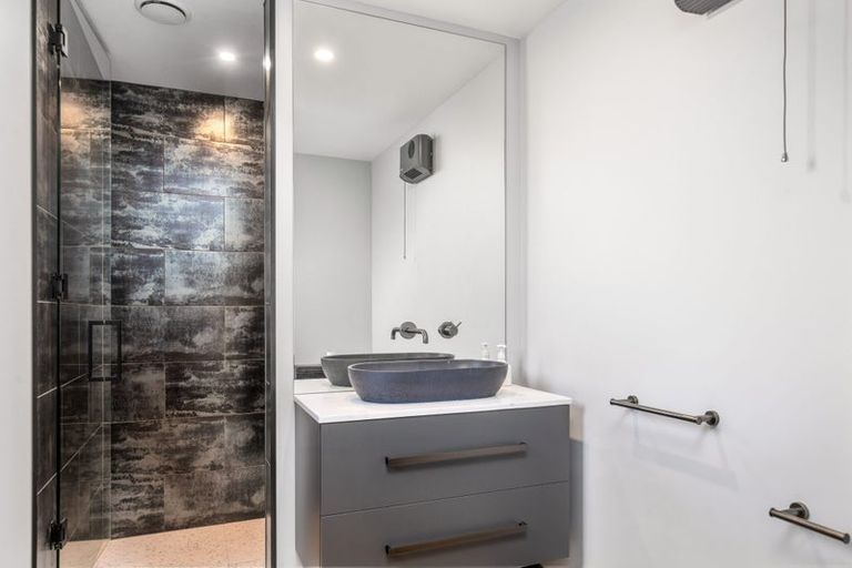 Photo of property in 27 Stratford Drive, Mount Pisa, Cromwell, 9383