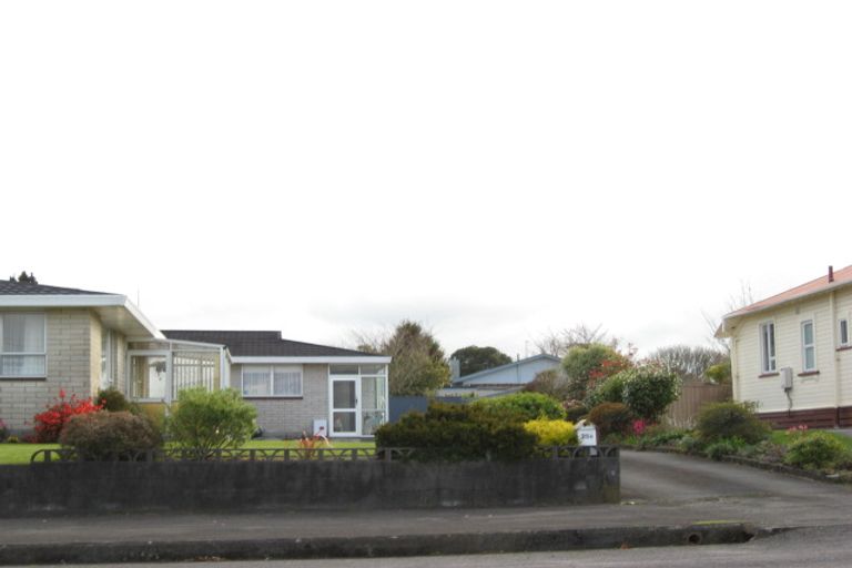 Photo of property in 25b Miranda Street, Stratford, 4332