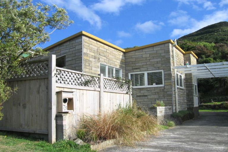 Photo of property in 78 Allington Road, Karori, Wellington, 6012
