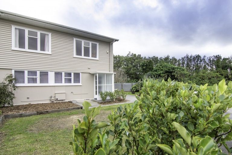 Photo of property in 11 Renfrew Place, Highbury, Palmerston North, 4412