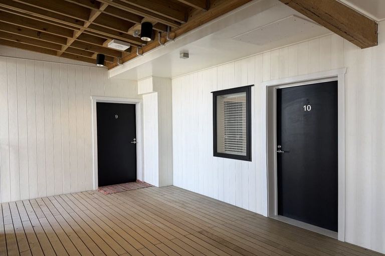 Photo of property in 10/165 Hobsonville Point Road, Hobsonville, Auckland, 0616