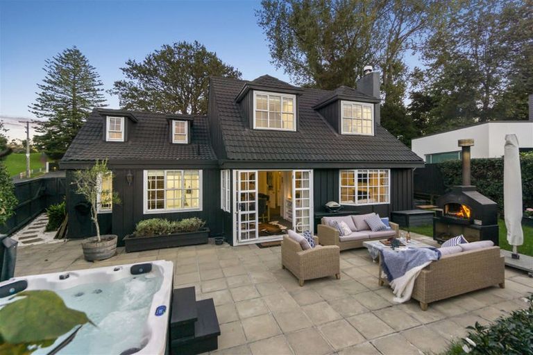 Photo of property in 7 Crown Lane, Remuera, Auckland, 1050