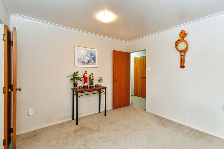 Photo of property in 38 Rushgreen Avenue, Pahurehure, Papakura, 2113