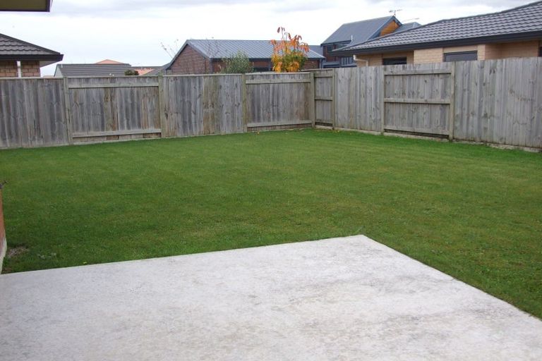 Photo of property in 2 Branigan Parade, Kelvin Grove, Palmerston North, 4414