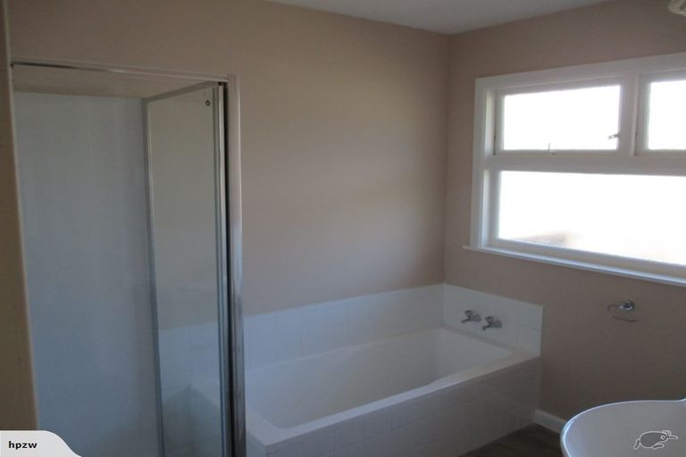 Photo of property in 1/378 Memorial Avenue, Burnside, Christchurch, 8053