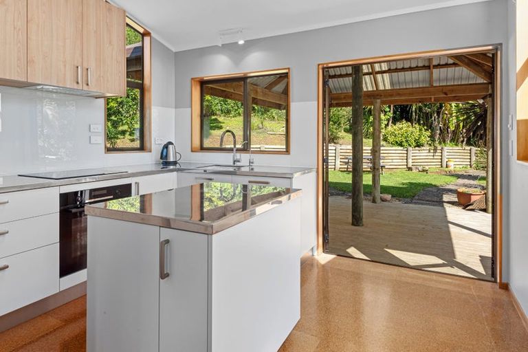 Photo of property in 66 Beach Road, Onerahi, Whangarei, 0110