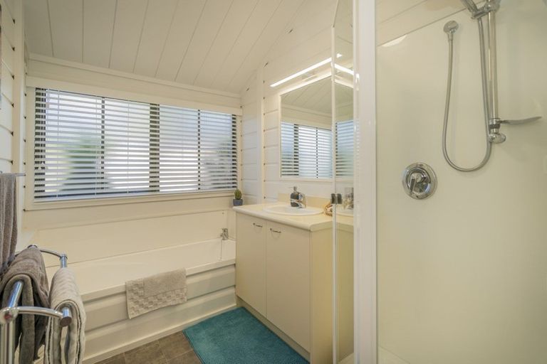 Photo of property in 188 Vista Paku, Pauanui, Hikuai, 3579