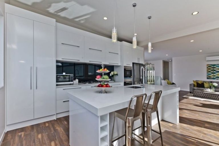 Photo of property in 46 Caldera Drive, Long Bay, Auckland, 0630