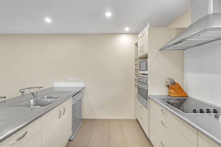 Photo of property in 15b Burdale Street, Riccarton, Christchurch, 8011