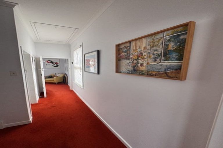 Photo of property in 64 Elizabeth Street, Mount Victoria, Wellington, 6011