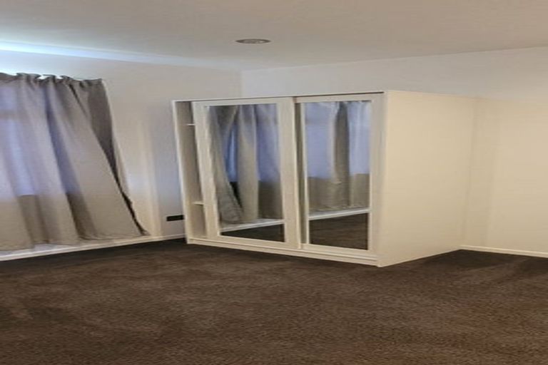 Photo of property in 11 Chilman Street, Strandon, New Plymouth, 4312